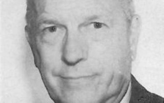 Der FSK ehrt Charles Stillman für seinen Beitrag zur Entwicklung der Polyurethan-Industrie in den USA