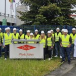 Grundlagenwissen erfolgreich vermittelt: Teilnehmerinnen und Teilnehmer des FSK-Workshop Polyurethane für EinsteigerInnen bei der Dow Anlagengesellschaft mbH in Ahlen zeigen sich begeistert